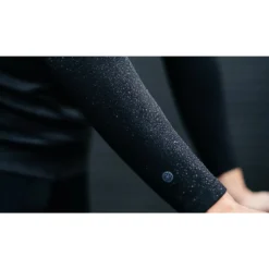 AGU Essential Arm Warmers - Black -Aanbiedingen Rijwiel Kleding Winkel agu essential arm warmers black 3 1295272