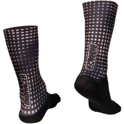 Bioracer Technical Fietssokken - Op Art - Sand -Aanbiedingen Rijwiel Kleding Winkel bioracer technical cycling socks op art sand 1 1427097