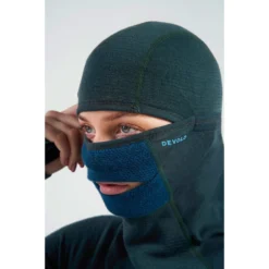 Devold Tuvegga Merino Omkeerbare Bivakmuts - 427 Woods -Aanbiedingen Rijwiel Kleding Winkel devold tuvegga merino reversible balaclava 427 woods 3 1528453