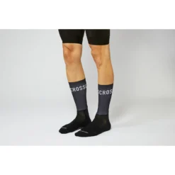 FINGERSCROSSED Aero Fingerscrossed Cycling Socks - Black -Aanbiedingen Rijwiel Kleding Winkel fingerscrossed aero fingerscrossed cycling socks black 22 1320709