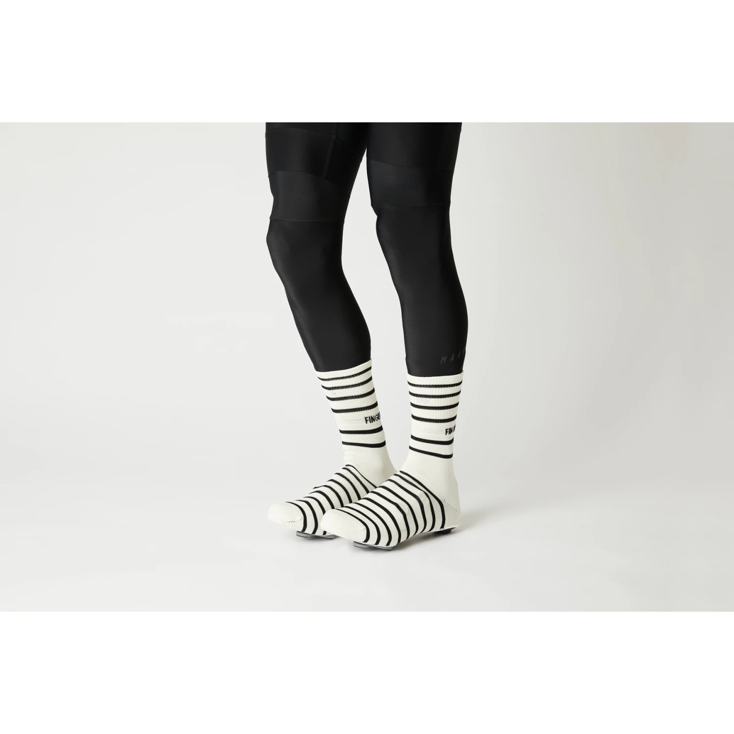 FINGERSCROSSED Oversokken - Ringlet - Tofu / Black 4 FINGERSCROSSED Oversokken - Ringlet - Tofu / Black - Afbeelding 2