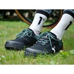 First Degree Flite MTB-Schoenen - Black/dark Green -Aanbiedingen Rijwiel Kleding Winkel first degree flite mtb shoes black dark green 20 1 1471121