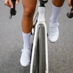 Fizik Tempo Decos Carbon Wide Racefietsschoenen - Zwart/zwart -Aanbiedingen Rijwiel Kleding Winkel fizik tempo decos carbon wide road shoes black black 1 1548536