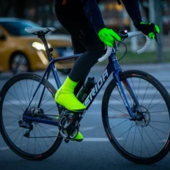 GripGrab Arctic Wasserdichter Deep Winter Hi-Vis Overschoenen - Yellow Hi-Vis -Aanbiedingen Rijwiel Kleding Winkel gripgrab arctic waterproof deep winter hi vis shoe cover yellow hi vis 3 1078210