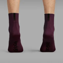 GripGrab Lightweight SL Short Sokken - Dark Red -Aanbiedingen Rijwiel Kleding Winkel gripgrab lightweight sl short socks dark red 8 1199080