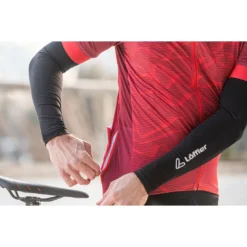 Loeffler Löffler Thermo Armwarmers - Zwart 990 -Aanbiedingen Rijwiel Kleding Winkel loeffler arm warmers thermo black 990 1321182