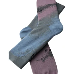 MAAP Blurred Out Sokken - Blauw Mix -Aanbiedingen Rijwiel Kleding Winkel maap blurred out socks blue mix 4 1524606