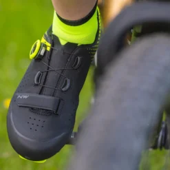 Northwave Origin Plus 2 MTB Schoenen - Zwart/neon Geel 04 -Aanbiedingen Rijwiel Kleding Winkel northwave origin plus 2 mtb shoe black yellow fluo 04k 868108