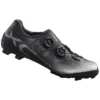 Shimano SH-XC702 Wide Fietsschoenen - Breed - Zwart 1 Shimano SH-XC702 Wide Fietsschoenen - Breed - Zwart -Aanbiedingen Rijwiel Kleding Winkel shimano sh xc702 bike shoe black 02 1090382 1