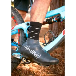 VeloToze Short Shoe Cover MTB - Overshoe Short - Zwart -Aanbiedingen Rijwiel Kleding Winkel velotoze short shoe cover mtb 2 1425821 1